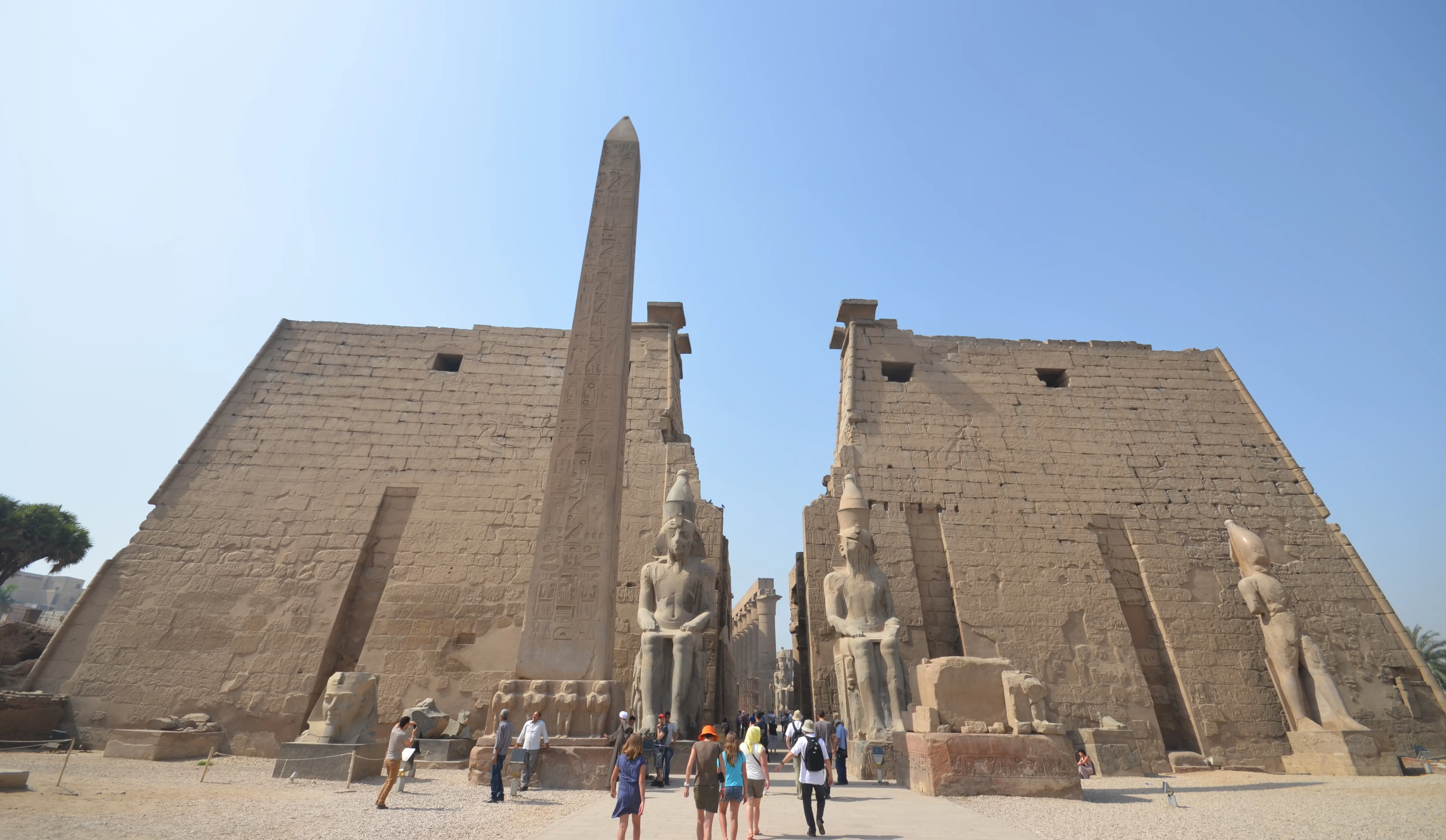 Cairo and Luxor by Flight Round Trip 2-Day Luxury Tour